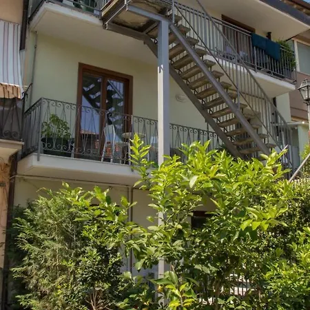 Centrale Bed & Breakfast 3*