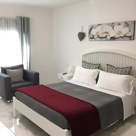 Centrale Bed & Breakfast 3*